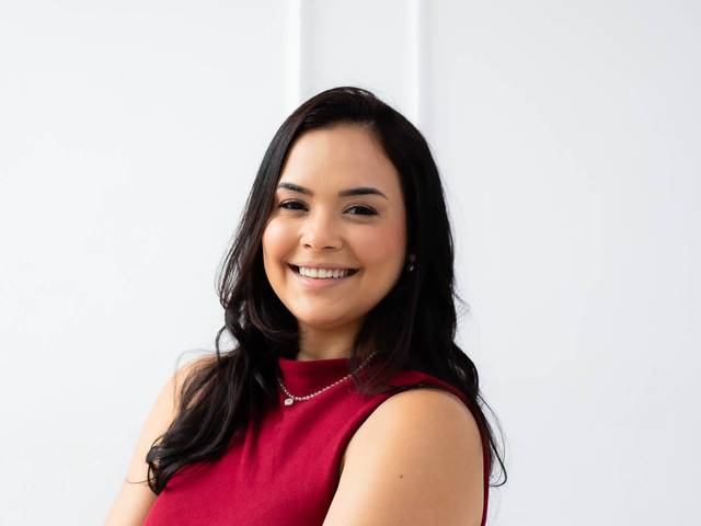 Corporativo de Barbara Raposo: Dentista
