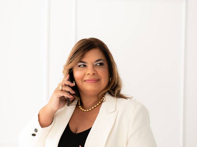 Corporativo de Marcia Doring: 