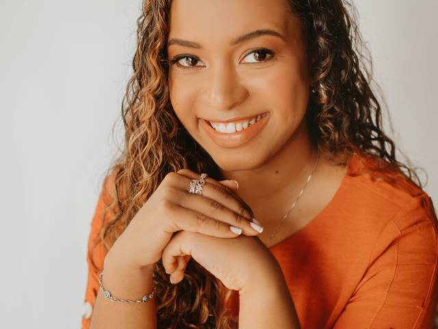 Personal & Professional de  Mayni Benedetti