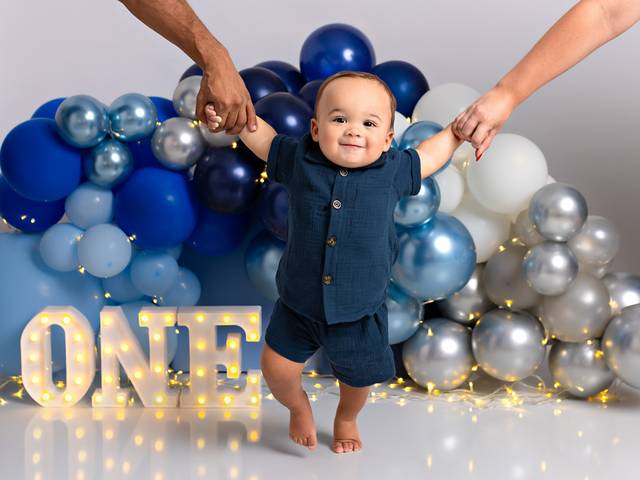 CAKE SMASH of Orlando Smash the Cake Photographer