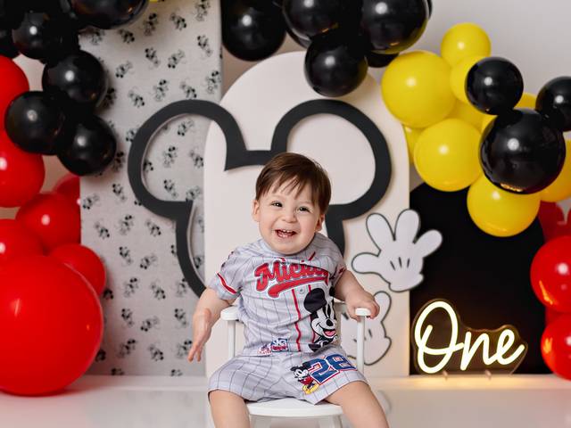 CAKE SMASH of Orlando Smash the Cake Photographer