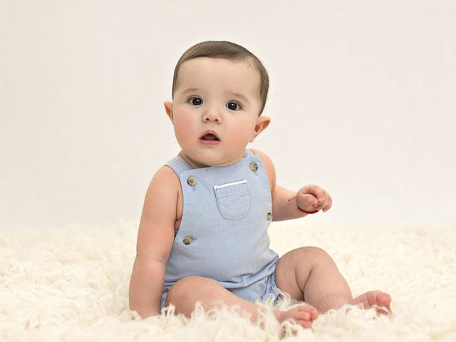 BABY of Diego, 6 months old Photo Session