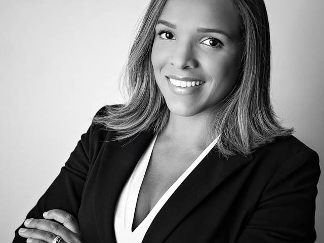 HEADSHOT of Orlando Headshot Photographer