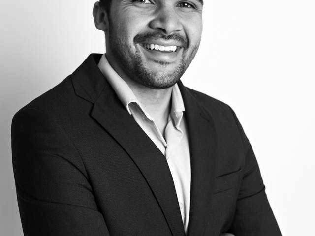 HEADSHOT of Orlando Headshot Photographer