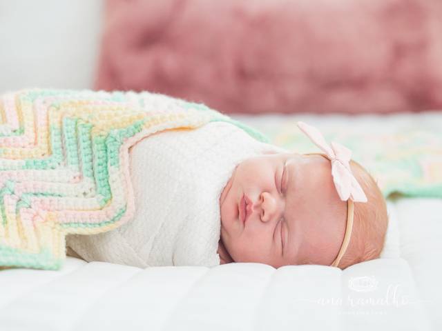 NEWBORN LIFESTYLE of Orlando Newborn Photographer
