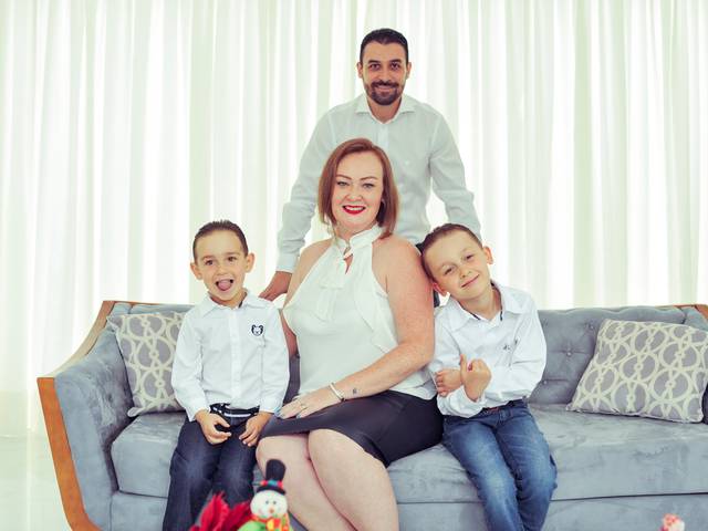 FAMILY de BIANCA , FERNADO E FAMILIA