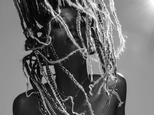 WOMAN de Renise Michel