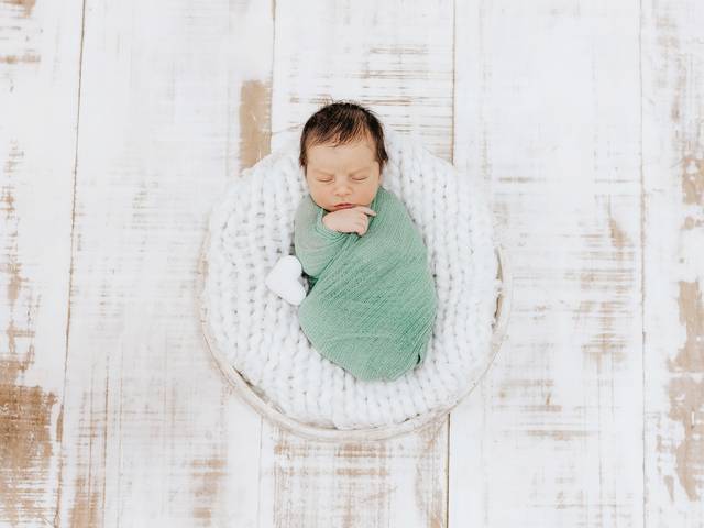 CRIANÇAS I NEWBORN de Matteo 9 dias