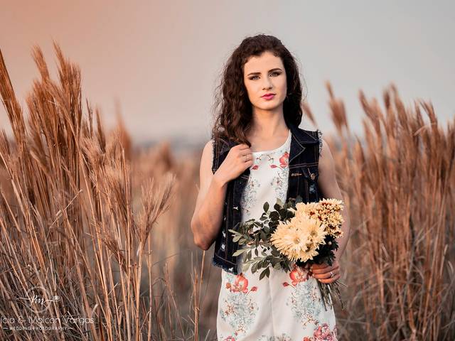 ENSAIOS I FEMININOS de Laura