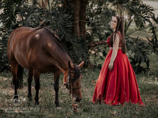 ENSAIOS I FEMININOS de Daniele 15 Anos