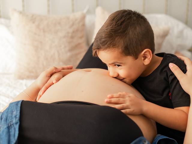 GESTANTE de A doce espera pela Laura