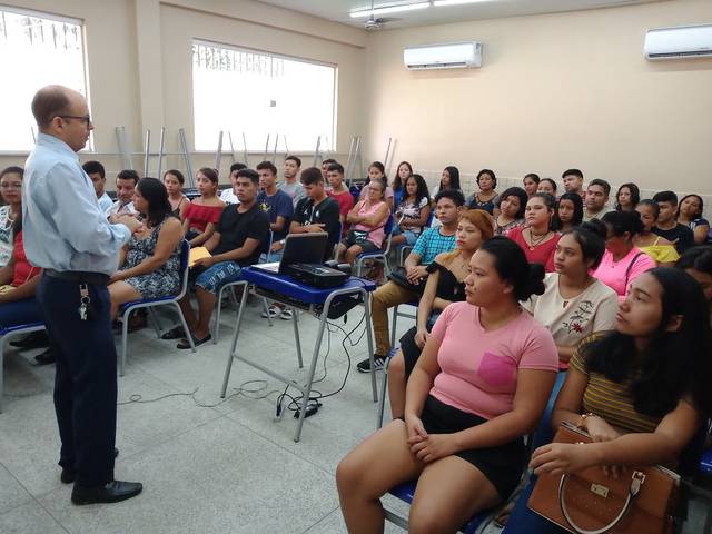 Eduacação de Palestra Motivacional