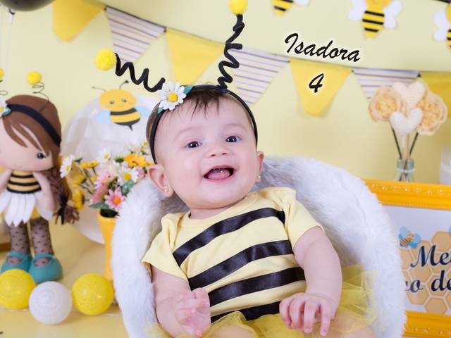 Ensaio Acompanhamento mensal de Acompanhamento mensal - Isadora 4° mês