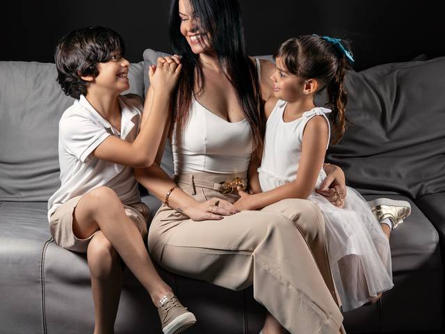 Retrato de Dani Abreu, Marcelinho e Marina