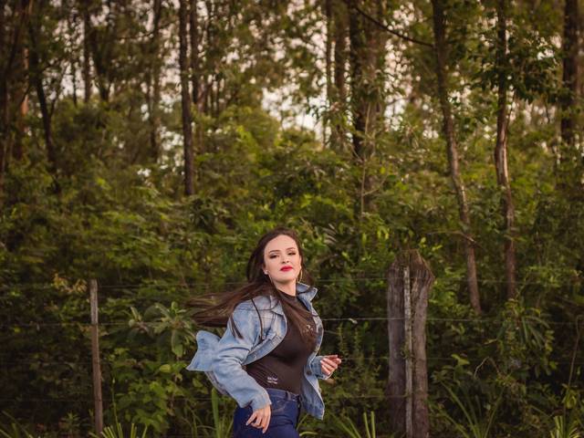 Ensaio Pessoal de Ensaio de 15th | Franciely Oliveira