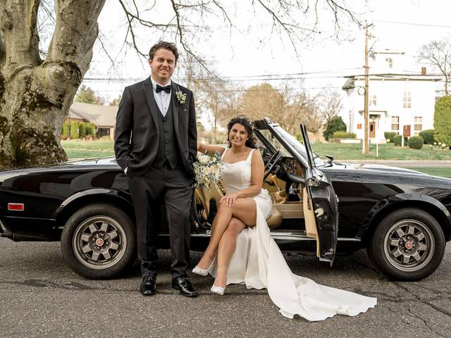 Wedding of Grace & Nick: A Spring Dream at The Society Room of Hartford