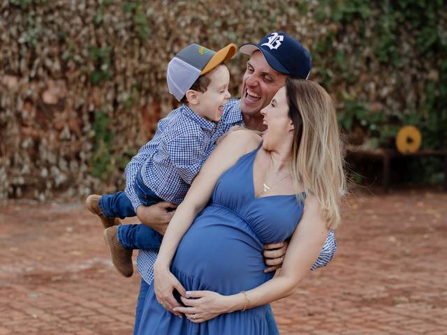 Gestante de Alyne e Léo