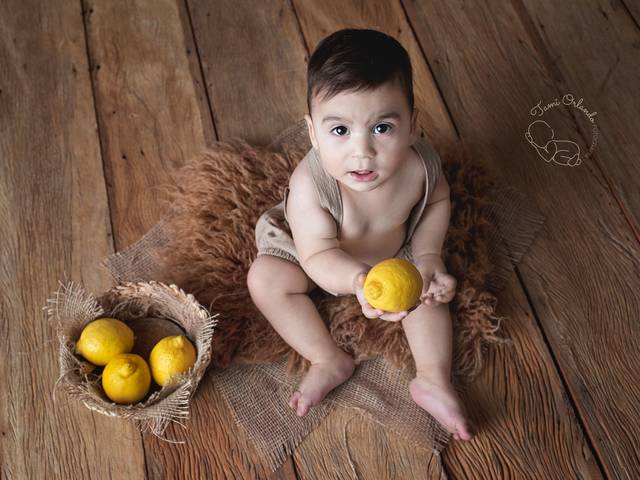 Infantil em Estúdio de 9 meses do Noah
