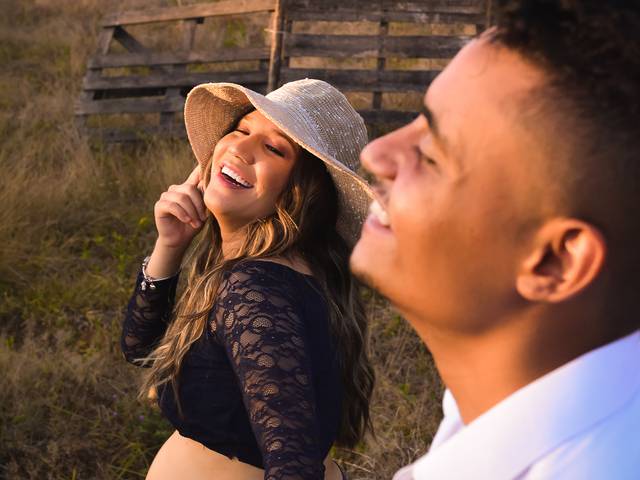 Gestante de Lyzia Borges