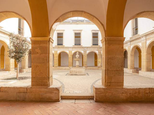 Propriedades Privadas de Universidade Antiga em Coimbra