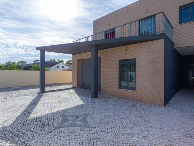 Moradias de Moradia em Coimbra 