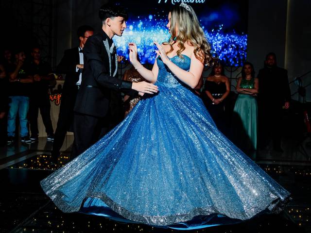 15 Anos de Mariana Higashi