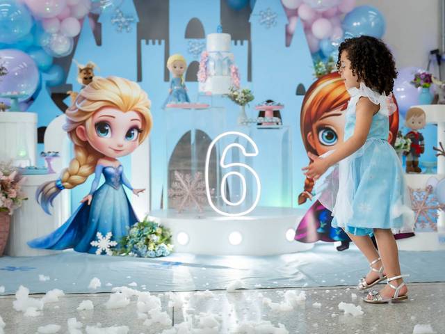 Aniversário de Elena