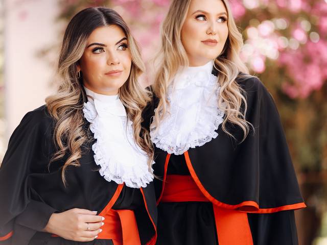 Formaturas de Prova de toga - Brenda e Eduarda