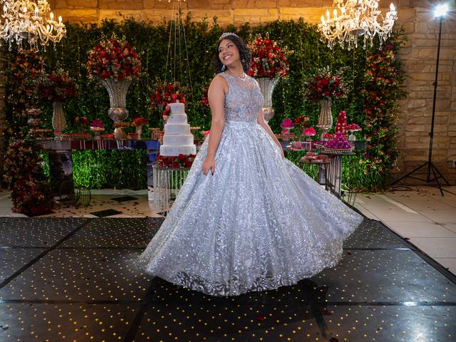 15 Anos de Victoria Mendonça