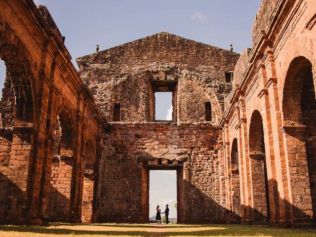 Pré casamento de Ensaio pré casamento - Ruínas de São Miguel | Júlio e Yasmin