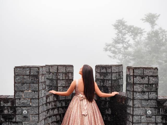 Book dos Quinze de Amanda Alves