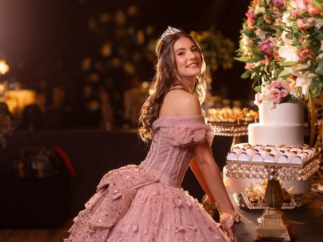 Festa dos Quinze de Giovana Ferrigo