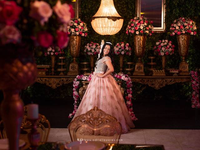 Festa dos Quinze de Evelyn Pereira