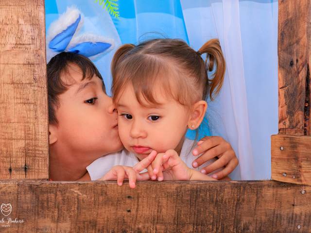 Mini sessão de Mini sessão de páscoa - Irmãos Cauã e Bianca Luz