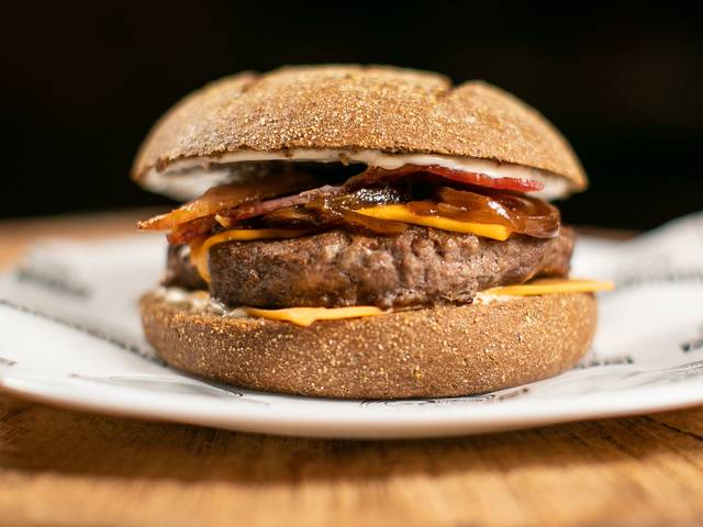 Hambúrgueres  de Hambúrgueres Empório Amadeu