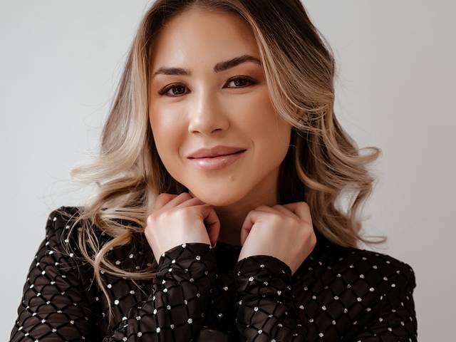 IMPACT - Corporativo de Dra. Larissa Umeoka