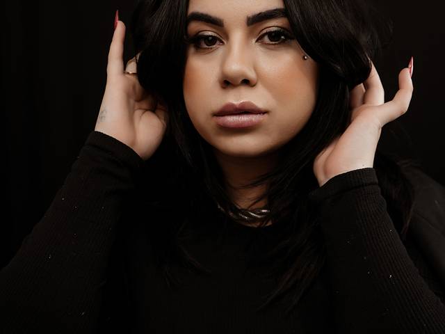 IMPACT - Corporativo de Júlia Reissvitz