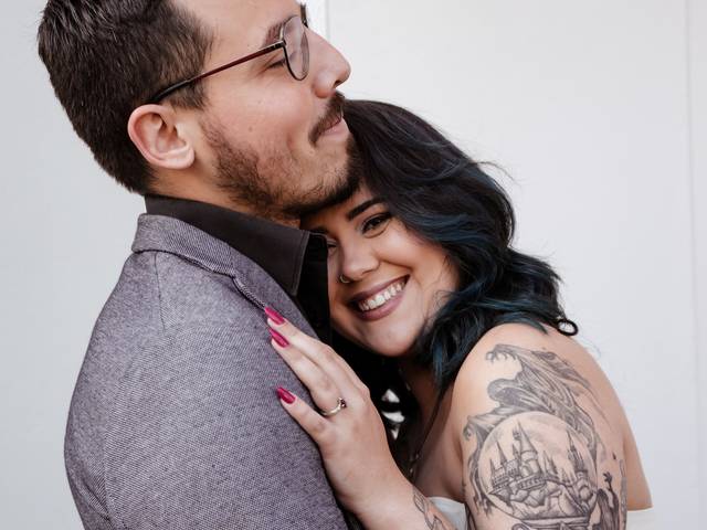 WONDER - Retratos Pessoais de Endri e Thiago