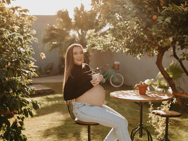 Ensaio de Gestante de Gestante Giovana - Fundo Encantado