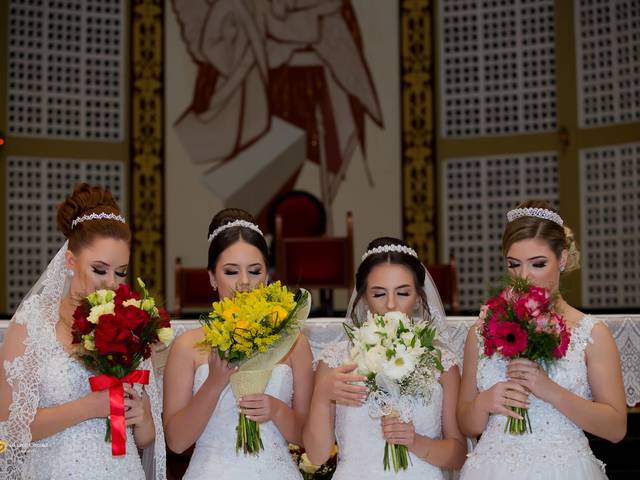 Ensaios Femininos de Editorial de Noivas