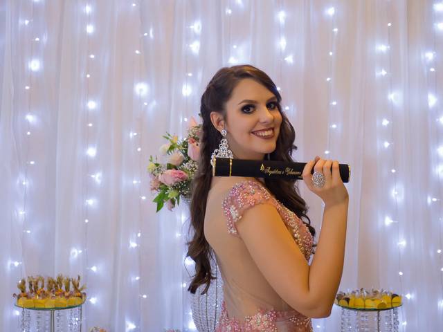 Formaturas de Formatura de Arquitetura Vanusa Tebaldi