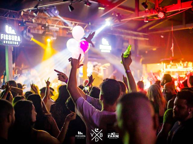 Baladas de 2022-11-14 Voa Beija Flor @ The Farm by Fissura Eventos