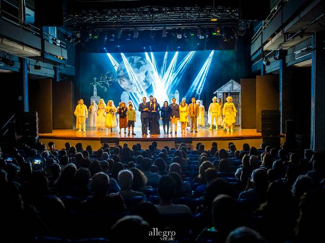 Shows de 2023-10-20 Familia Addams by Allegro Vocale
