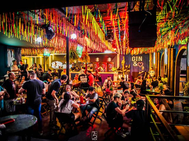 Bares de 2024-02-01 Villa 75