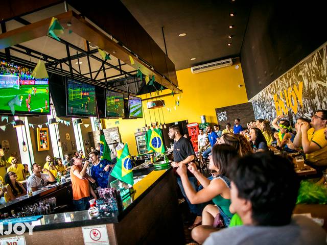 Bares de Brasil x Servia @ Enjoy 