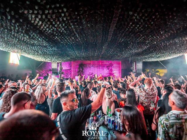 Baladas de 2021-12-12 Kolombo @ Royal Garden