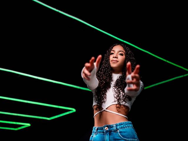 Ensaio 15 Anos de Lívia Maia