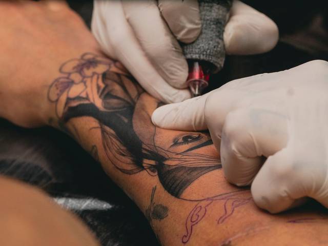 Documental  de  Sessão de Tatuagem - Artista Victor Henriks