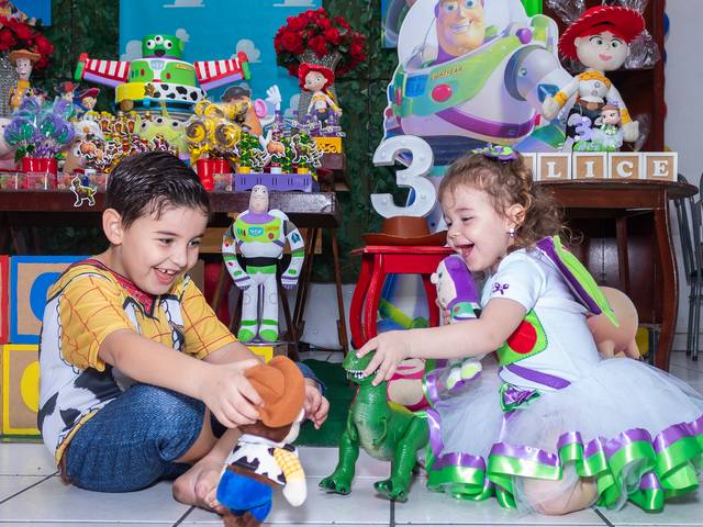 Festa Infantil de Aniversário Alice e João 