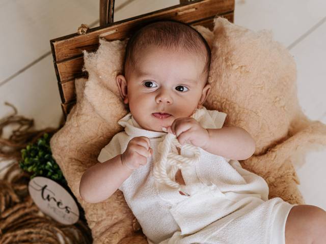 Ensaio Infantil de VICENTE 3 MESES: QUANDO O MUNDO COMEÇA A GANHAR NOVAS CORES